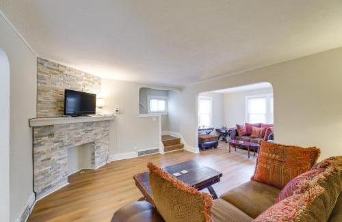 Garfield Heights House | 11 Mi to Dtwn Cleveland Family Home with Yard