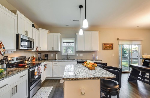 Spring Lake House | 11 Mi to Fort Bragg: Family Home w/Patio!