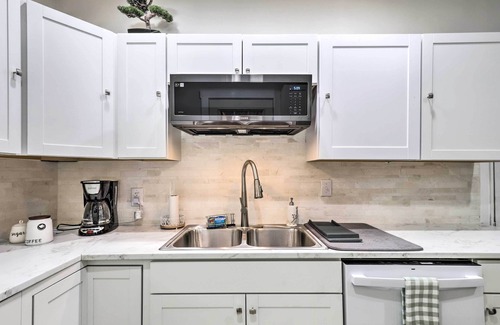 Magna House | 11 Mi to Great Salt Lake: Magna Getaway!