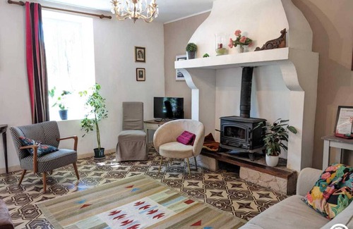 Puisserguier House | 110 m² Gîte ∙ 4 bedrooms ∙ 8 guests