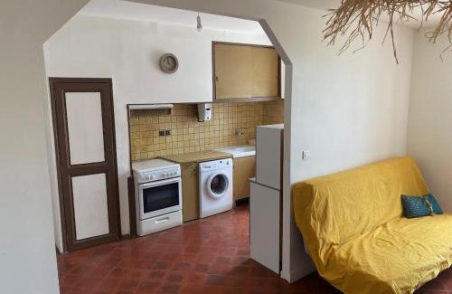 Saint-Mitre Apartment | 114 La Bastide Longue