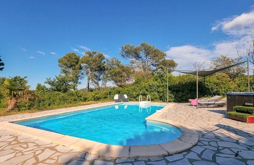 Escales Villa | 11JUME - Le Jumeau