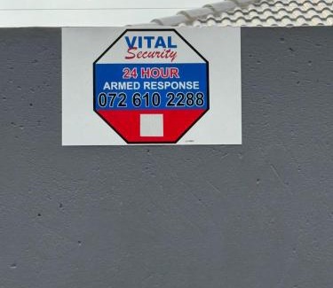 Kriel Hotel | 12 At Jasmyn