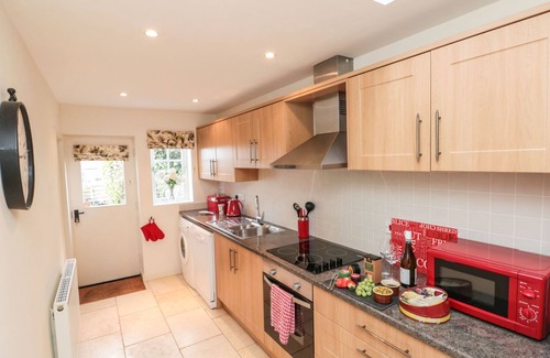 Pickering House | 12 CASTLEGATE, pet friendly, character holiday cottage in Pickering