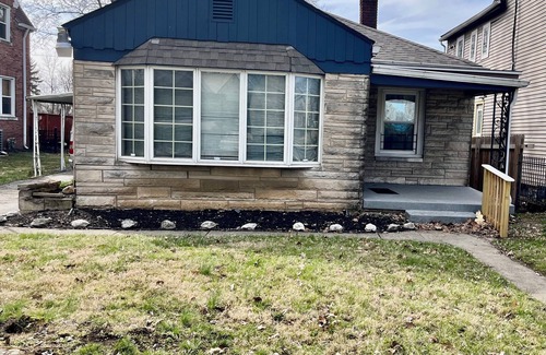 Near Northside House | 12 min from Gainbridge, 10 min from Lucas Oil, 12 min from Motor Speedway