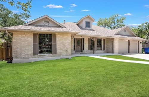 Blossoms Park House | 12 Mins to airport