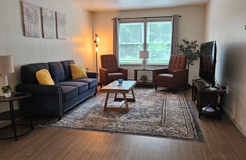 Niles Apartment | 12-On-North - Unit 528 #2