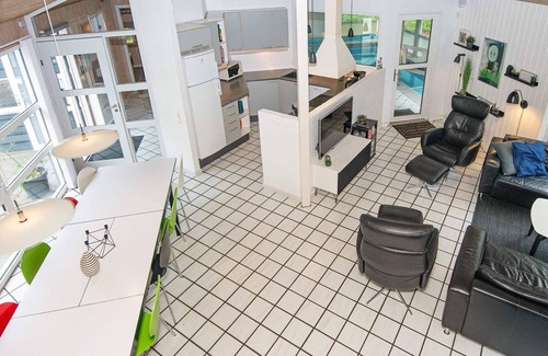 Fjellerup Strand House | 12 person holiday home in Glesborg