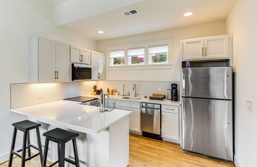 Belmont - Hillsboro House | 12 South Neighborhood: Home w/Modern Flair!