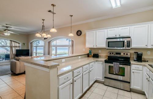 Long Beach House | 120 Beau Clair - Beachview Townhome with Balcony and Deck in Long Beach