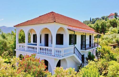 Astrakeri Villa | 120 m² Villa ∙ 10 bedrooms ∙ 18 guests