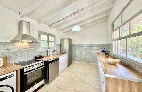Astrakeri Villa | 120 m² Villa ∙ 10 bedrooms ∙ 18 guests