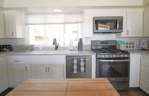 Oxnard Shores House | 1235C Mandalay Shores Oceanfront Retreat