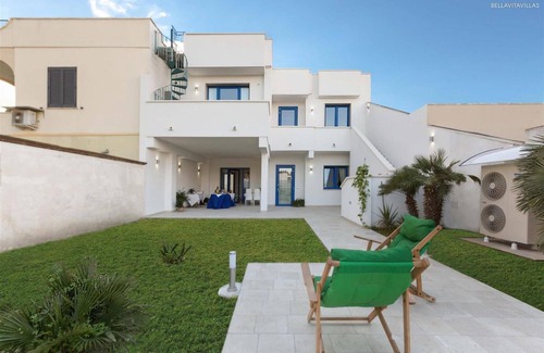 La Strea House | 1283 B B Dreams and Delights - Sea Sight Camera Familiare