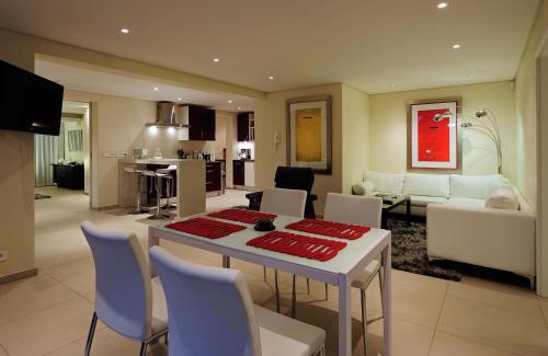 Cape Town City Centre Apartment | 129 on Kloof Nek Apartments