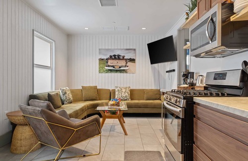 Stockton Hotel | 12BR Retreat @ Resort 48 guests. Expand to 34BR.