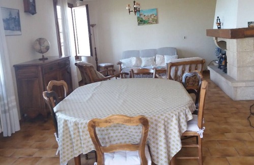 Lagnes House | 130m2 house on wooded land of 2700m2