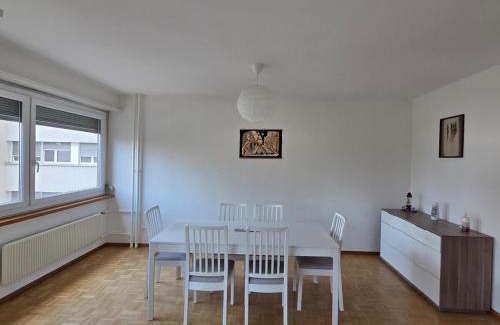 Petit-Saconnex / Servette Apartment | 133 sqm 3 bedroom Apartment in Geneva
