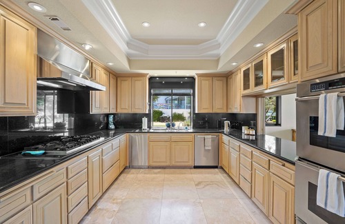 Pierpont Bay House | 1341B The Beachmont Place