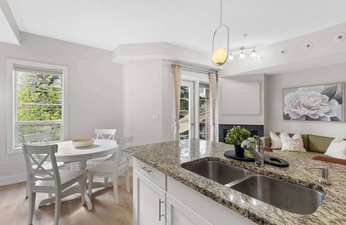 Connaught Apartment | 13th Ave - DT Calgary - 2BD 2BA - Sleeps 5