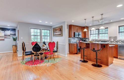 Colesville House | 14 Mi to DC: Retreat w/Patio & Sunroom!