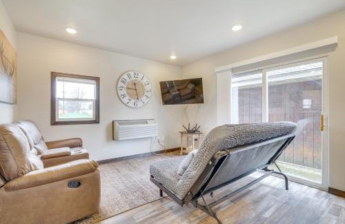 Waumandee House | 14 Mi to Mississippi River Rural Cochrane Retreat