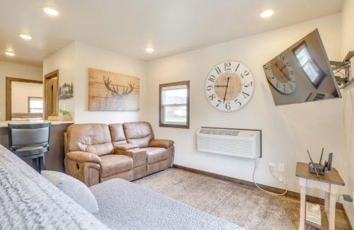 Waumandee House | 14 Mi to Mississippi River Rural Cochrane Retreat