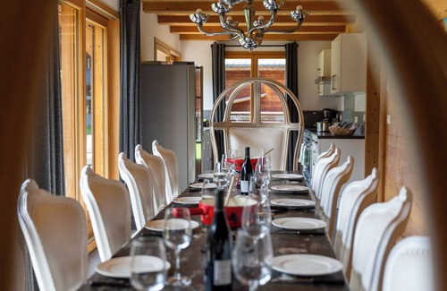 La Chapelle-d'Abondance Ski Chalet | 14-person chalet with private indoor pool