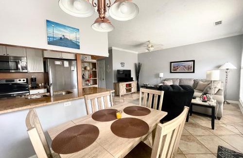 Long Beach House | 146 Beau Clair - Beachside Townhome with Pool in Long Beach