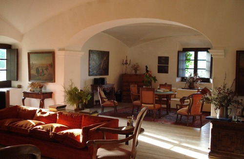 La Bisbal d'Emporda House | 14th century fortified farmhouse.
