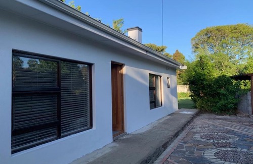 George Apartment | 15 Arbour Road Apartment