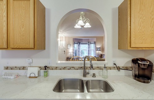 Port Malabar House | 15 Mi to Melbourne: Palm Bay Home w/Pool & Lanai