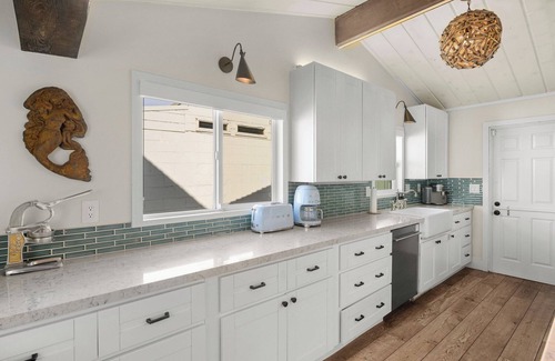 Cardiff-by-the-Sea House | 15% OFF October Stays - Swami's Sunset Beach House