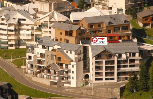 Eaux-Bonnes Apartment | 150m from ski slopes, 5th floor, view mountain, swimming pool, terrace, tv, ski locker, 58m²