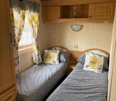 Chapel Saint Leonards Resort | 152 north Happy Days Holiday Homes