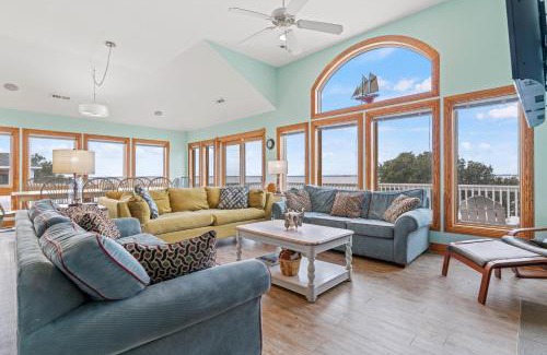 Monteray Shores House | 1528 - Sound and Color by Resort Realty