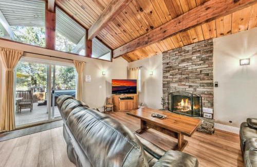 Country Club Estates House | 1540TS Snowy Owl Cabin