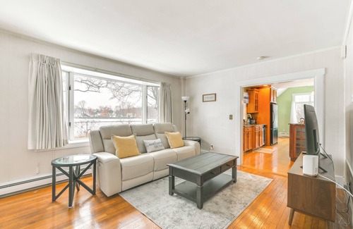 South Weymouth House | 16 Mi to Boston: Home w/Deck in Weymouth