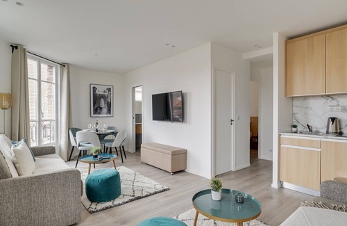 Quartier de la Salpetriere Apartment | 161 Suite Raphael - Superb apartment in Paris.