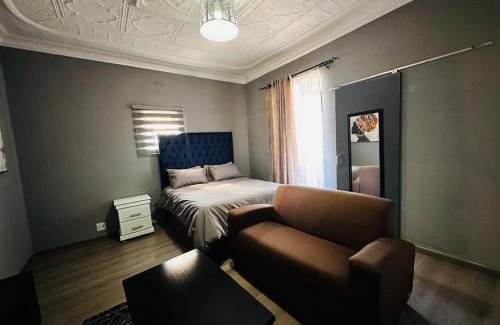 Bezuidenhout Valley House | 163 on Bez Unit 22