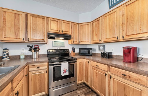 Ocean Sands Condo | 1845 - Shades by the Sea, Beautifully appointed Corolla condo with direct beach access!