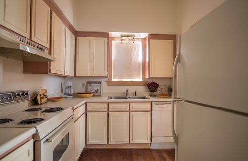 Historic Downtown Savannah House | 1876 Charming Victorian Home in Savannah's Famed Historic District
