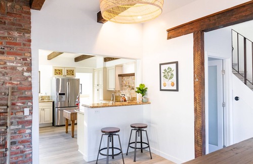 San Luis Obispo House | 1895 Edna Railhouse - The Heart of Central Coast Wine Country