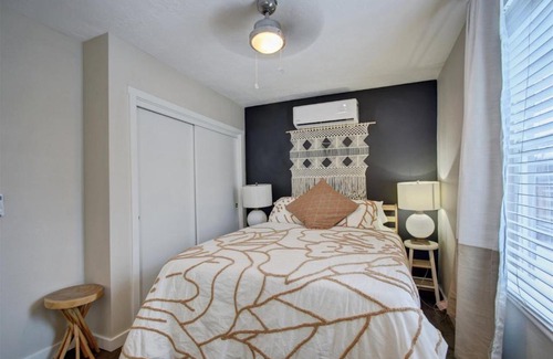 North End Apartment | 18th Street C