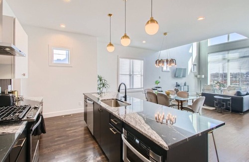 Berry Hill House | 19- "MUSIC HILL" Home- The Music City Collection