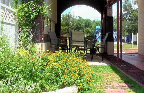 East Hill House | 1928 Tudor in Historic East Hill - Close to Beaches, Historic Downtown & A Park