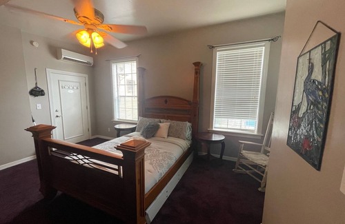Muskogee Bed & Breakfast | 1935 Muskogee English Tudor Home - 1st Floor Peacock Room - Handicap Accessible