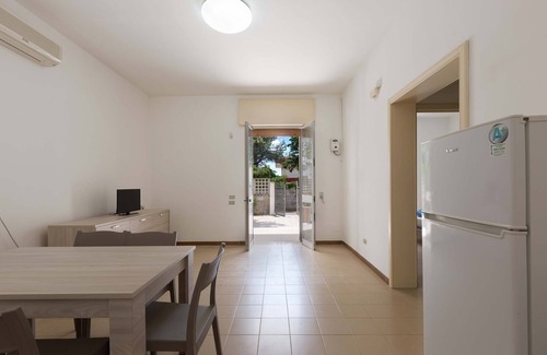 Porto Cesareo House | 1975 Villetta La Pineta 2 by Barbarhouse