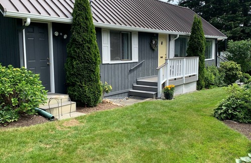 Lake Goodwin House | 1bd, 1bath Lake Ki Waterfront House, Arlington,Wa