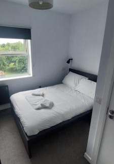 Broadstone Apartment | 1BD City Pad Shop & Stroll